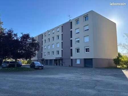 appartement 83m2 + garage