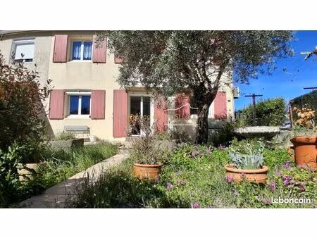villa 5 pièces 115 m²