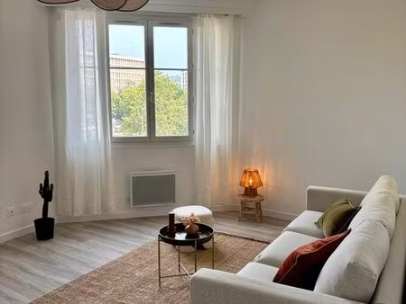 location tt3 meublé timone