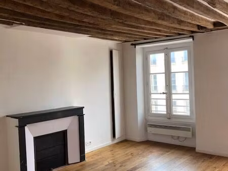 deux pieces quartier saint-louis versailles