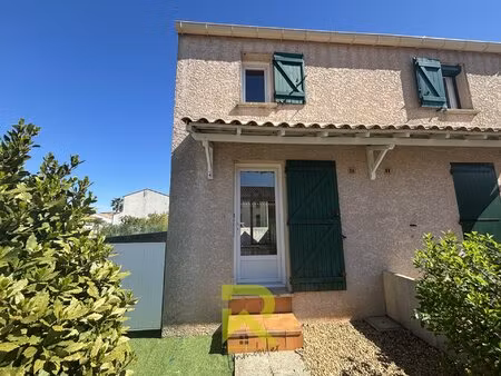 grau d'agde - maison t3 en trois faces  terrasse et deux places de stationnement...