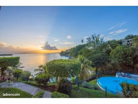 location t3 face mer et piscine avec citerne