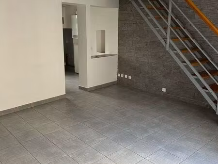 maison de ville à louer