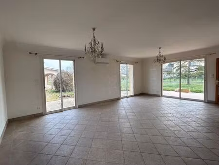 maison t5 spacieuse - avec grand jardin et dependances - proche montauban