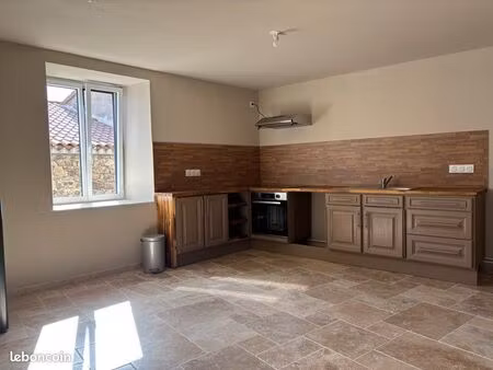 maison 100 m² rénovée – 3 chambres – 15 min montbrison – 680