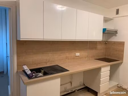 loue appartement non meublé avec cuisine équipée t3 60m2 + logia avec vue dégagée rénové d