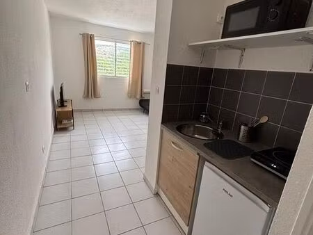 studio à louer résidence victor schoelcher