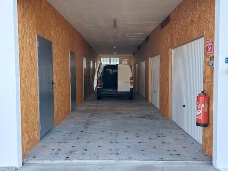 box  garde-meuble  garage