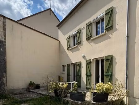 appartement f2 meublé de 50 m² -lassy