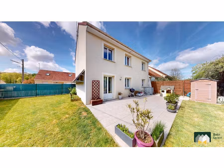 charmante maison de ville avec garage et jardin