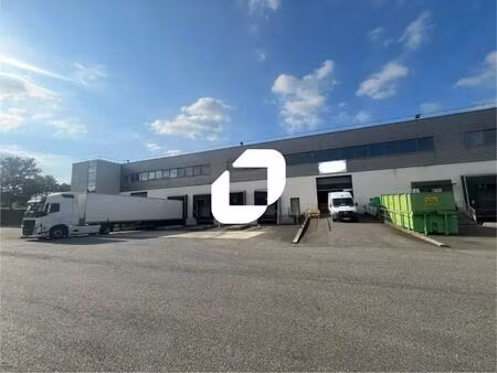 location entrepôt 4 149 m² à 9 628 m²