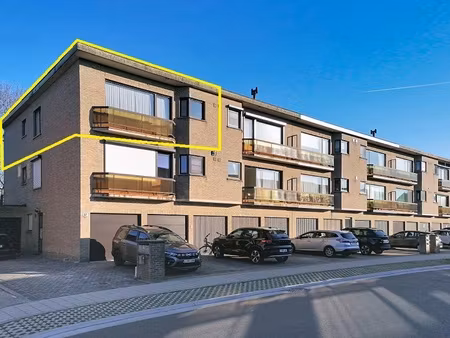 appartement te koop in aartselaar met 3 slaapkamers