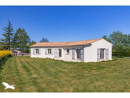 vente maison 6 pièces 132 m² à les essards (17250)  269 000 €