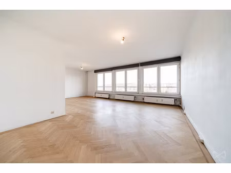 appartement te koop in luik met 3 slaapkamers