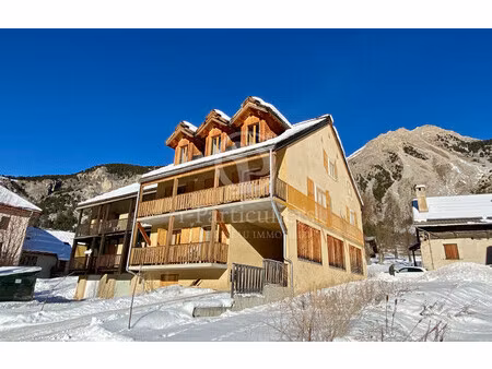 appartement de 46 m² à nevache - 116 000 €