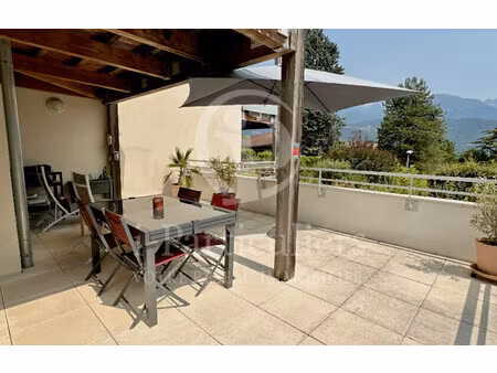 appartement de 62 m² à st ismier - 310 000 €