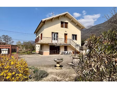 maison de 165 m² à fontanil cornillon - 564 000 €