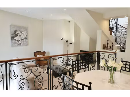 appartement de 135 m² à tullins - 238 000 €
