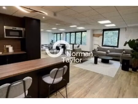 location bureaux 190 m²