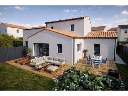 vente maison à bressuire (79300) : à vendre / 97m² bressuire