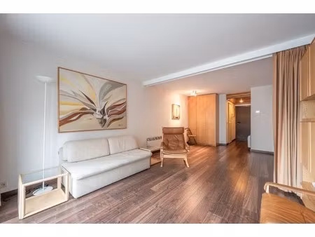 gemeubeld: gezellige ruime studio in een zijstraat van de zeedijk!