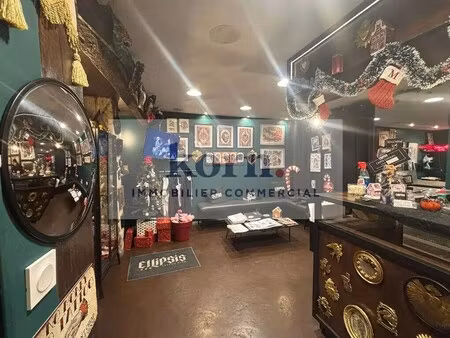 location commerce 59 m²