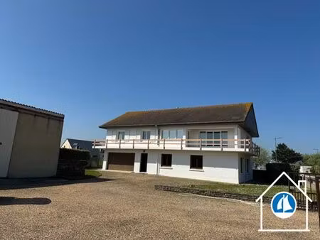 maison de 8 pièces de luxe en vente à saint-côme-de-fresné  normandie