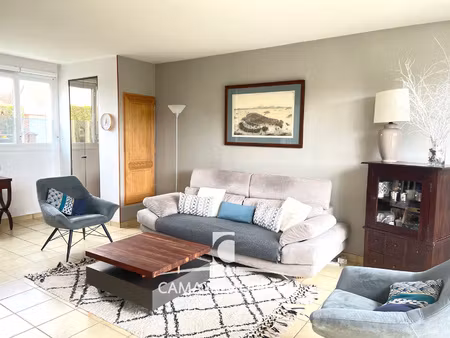 dans le charmant village des loges-en-josas  maison mitoyenn