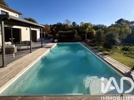 maison à roquebrune-sur-argens (83520)