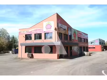 location local commercial juillan 65290 - - surface privée