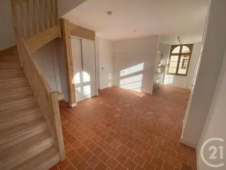 location appartement 3 pièces au mans (72000) : à louer 3 pièces / 61m² le mans