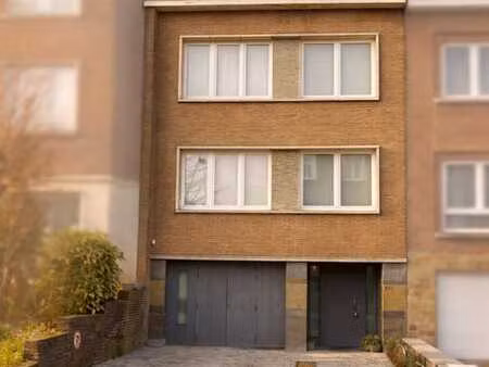 wsp -agréable maison 3ch/ 1 bureau + garage + jardin