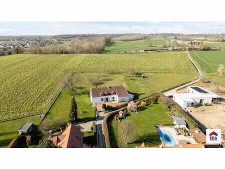 maison 4 façades avec verger et vue exceptionnel à spl!