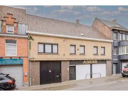 espace commercial idéalement situé à deerlijk