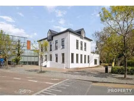 commerce - rez-de-chausée