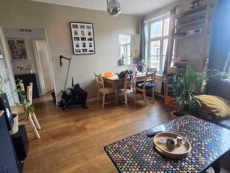 appartement une chambre a 2 pas de la gare de namur
