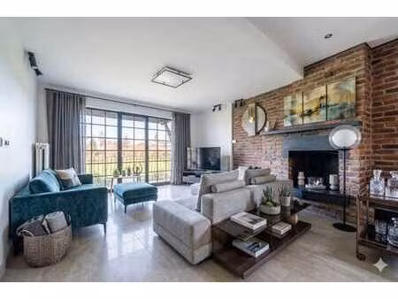 magnifique maison-garage -jardin/terrasse - veranda -elec ok