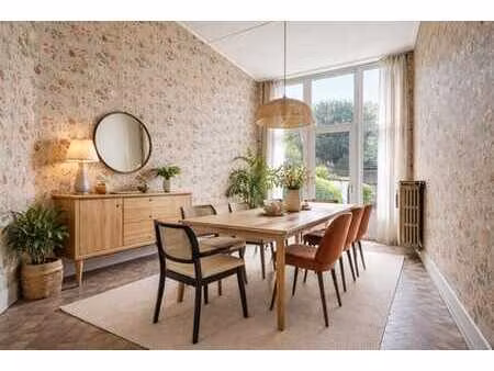 maison avec un beau potentiel à rénover + garage