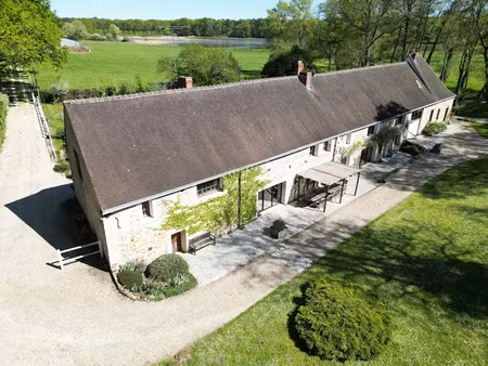 vente propriété 15 pièces 555 m² à vendoeuvres (36500)  932 240 €