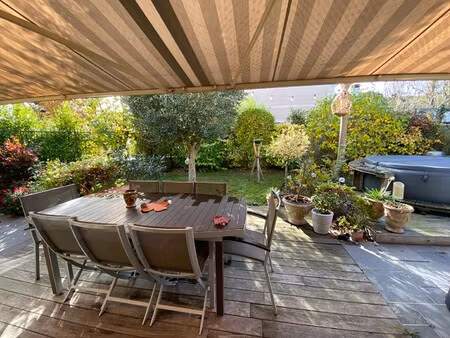 maison de luxe à vendre dans le quartier ouest