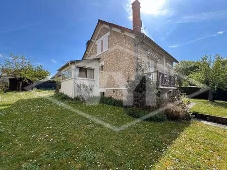 vente maison 5 pièces 110 m² varennes-jarcy (91480)