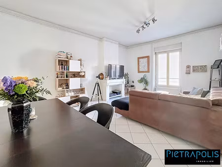 vente appartement 5 pièces 92 m² à corcelles-en-beaujolais (69220)  183 000 €