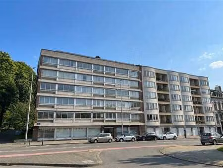 parc st alban: appartement 1ch à rénover