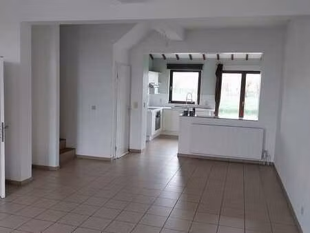 maison 3 ch. à louer à godarville  garage et jardin