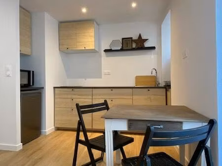 2 appartements t2 refaits à neuf  meublés et loués – cœur d’angers