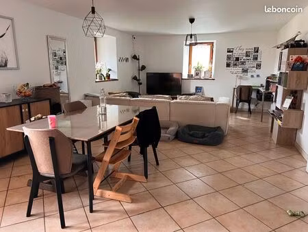 appartement t4 de 95 m² avec grand jardin  garage et parking