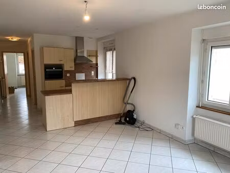 loue f1 à villers le lac