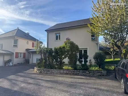 maison 3 chambres entièrement rénovée – mende quartier du chapitre