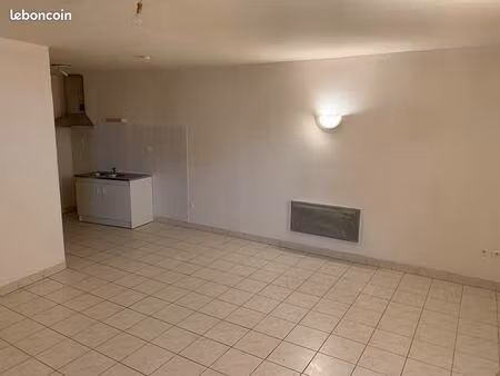 a louer maison de village