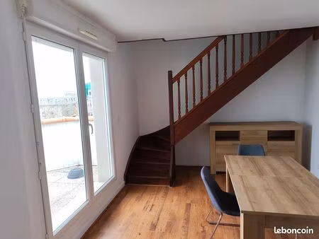 duplex t3 lumineux dans résidence récente et sécurisée